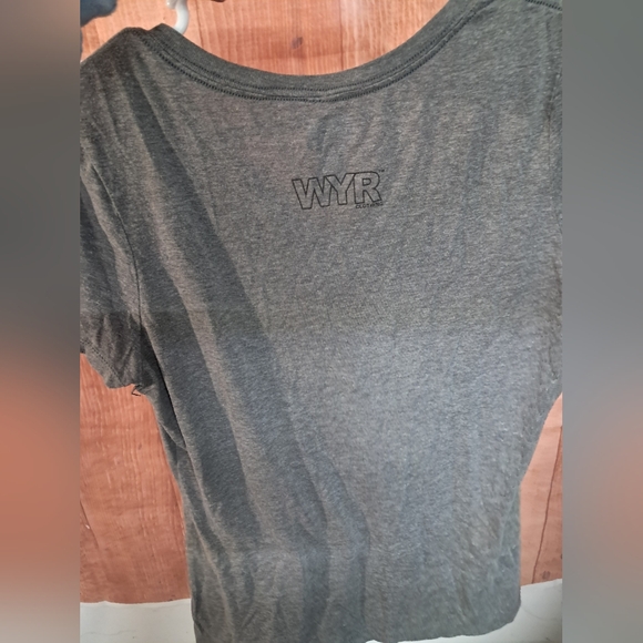 Gray Indiana roots v-neck t-shirt size medium - Picture 4 of 4